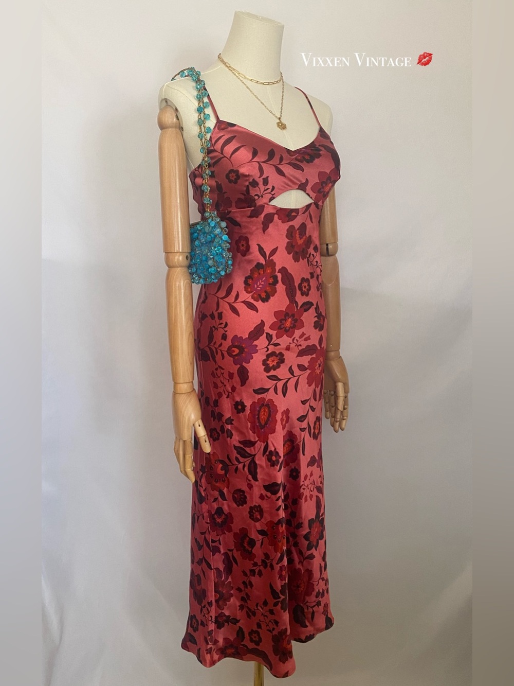 HOUSE OF HARLOW 1960 FLORAL SATIN V-NECK MIDI SLIP DRESS IN PINK